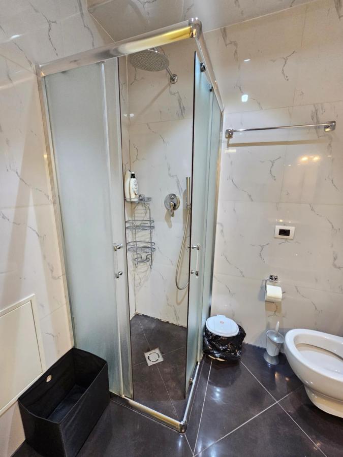 Tirana Central Exclusive Kültér fotó