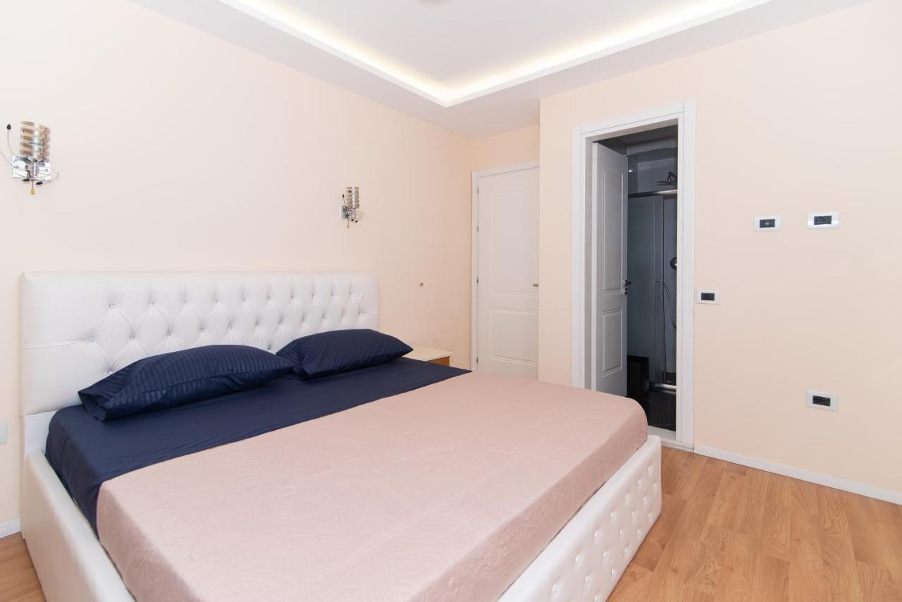 Tirana Central Exclusive Kültér fotó
